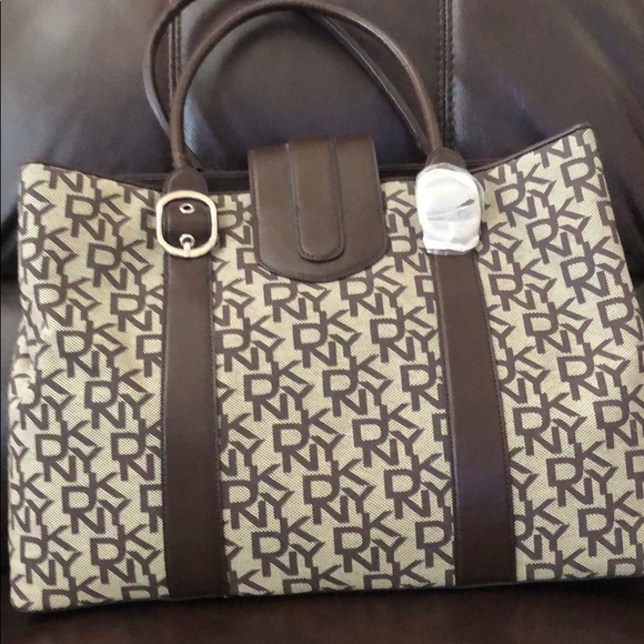 DKNY Purse - Picture 3 of 4